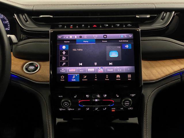 Used 2023 Jeep Grand Cherokee L Summit image 9