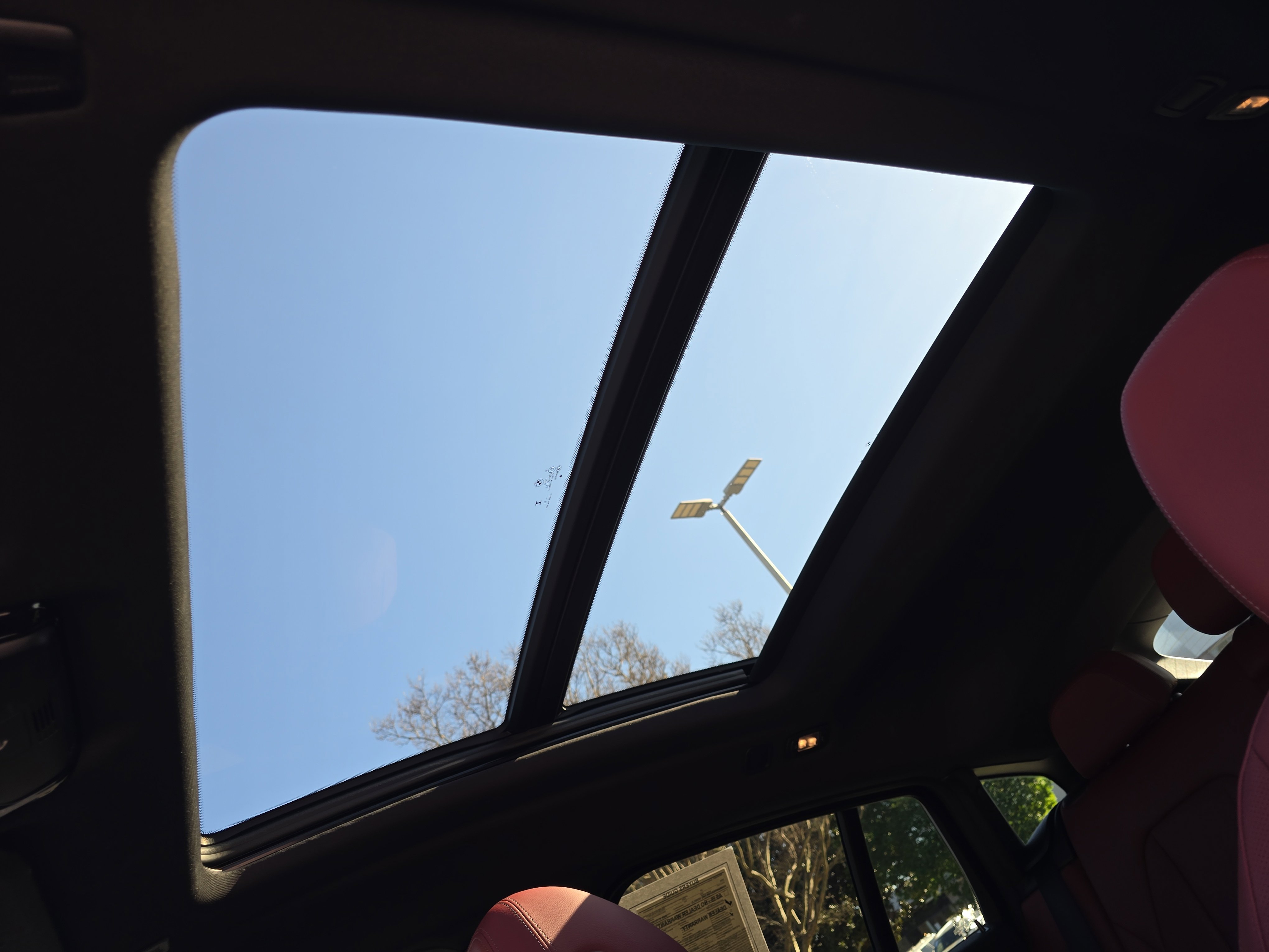 Used 2024 BMW X4 xDrive30i w/ Premium Package image 29