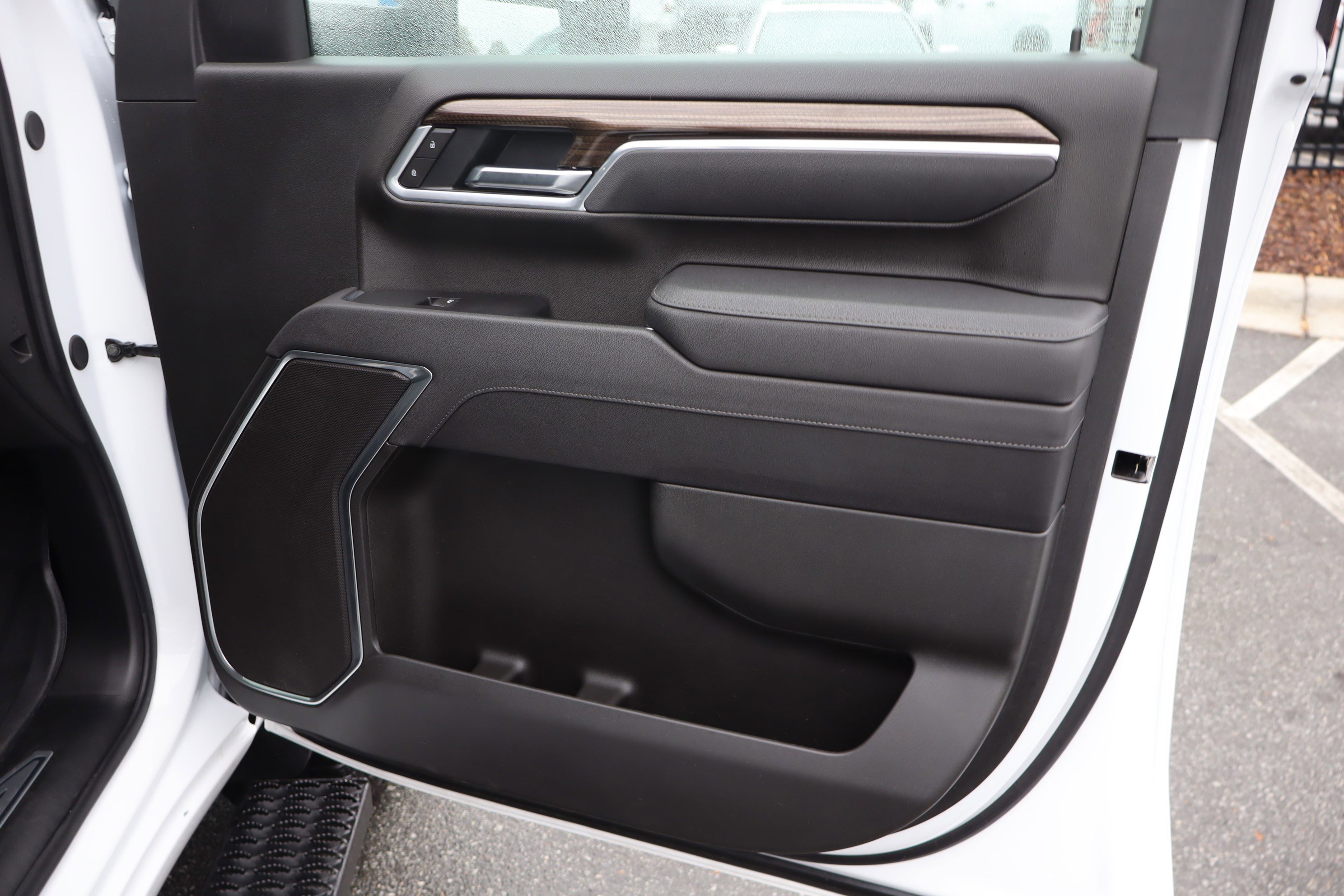 Used 2025 Chevrolet Silverado 2500 LT w/ Trail Boss Package image 36