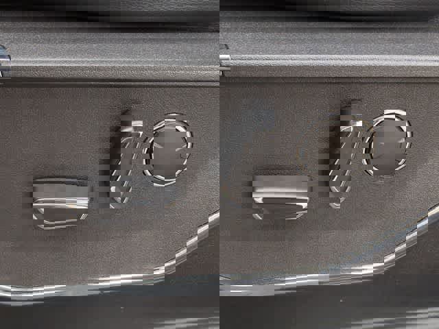 Used 2022 Ford F150 Lariat w/ Equipment Group 502A High image 17