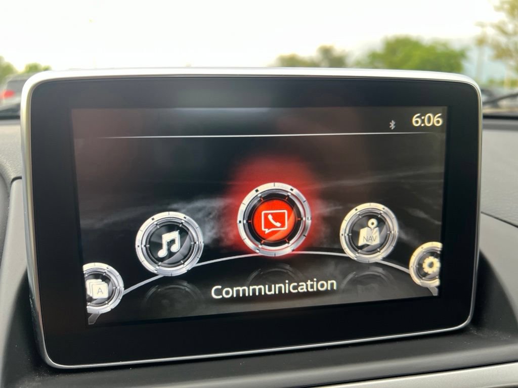 Used 2018 FIAT 124 Spider Classica w/ Technology Group RWD image 41