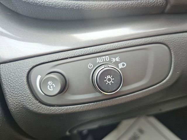 Used 2022 Buick Encore Preferred w/ Safety Package image 17