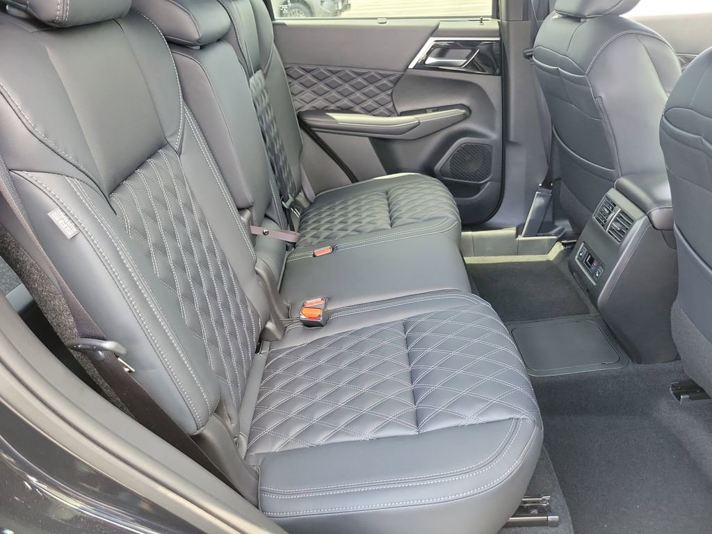 New 2026 Nissan Rogue Platinum AWD/4WD image 15