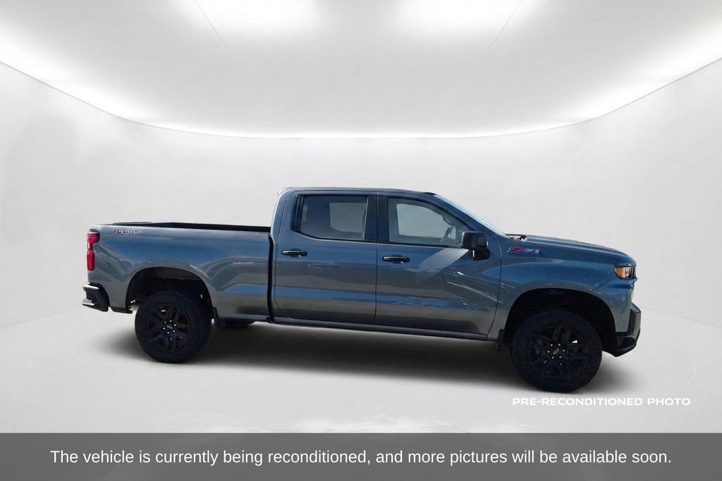 Used 2021 Chevrolet Silverado 1500 Custom Trail Boss w/ LPO, Dark Essentials Package AWD/4WD image 4