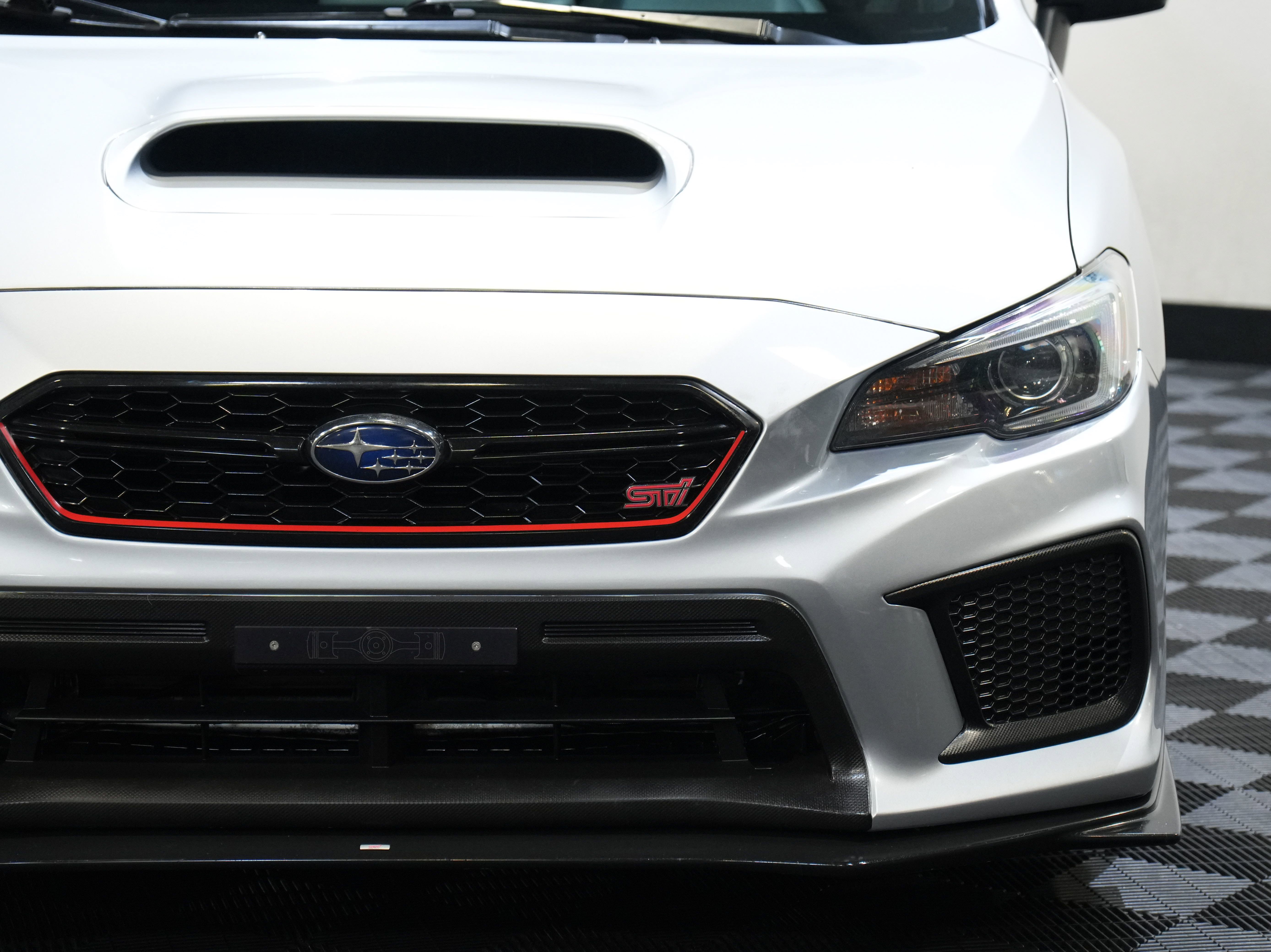 Used 2019 Subaru WRX STI Limited w/ Popular Package #1 AWD/4WD image 10