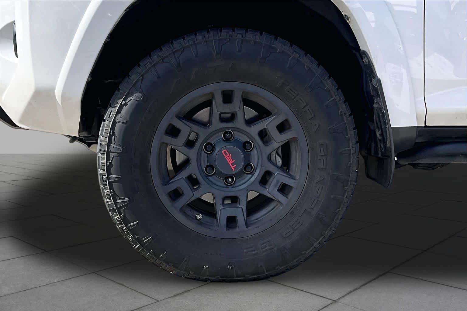 Used 2020 Toyota 4Runner TRD Pro AWD/4WD image 10