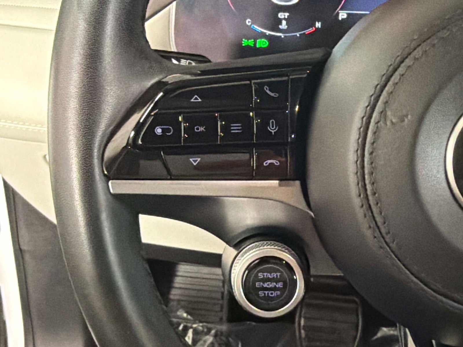 Used 2023 Maserati Grecale Modena image 49