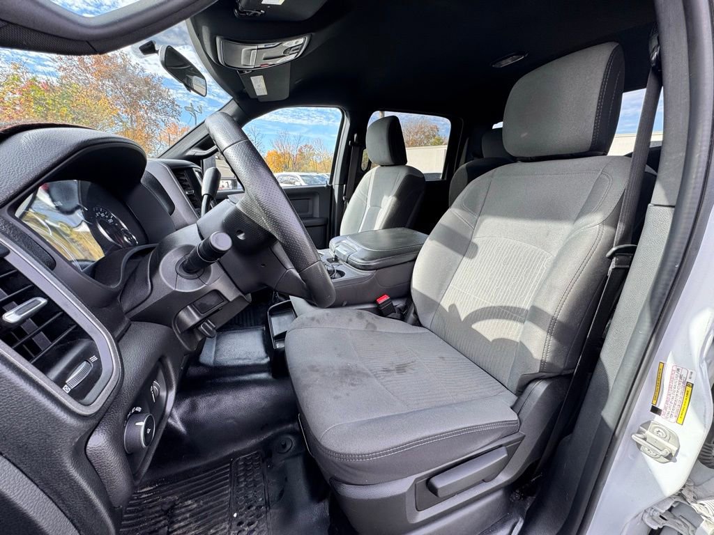 Used 2024 RAM 5500 Tradesman w/ Chrome Appearance Group image 12