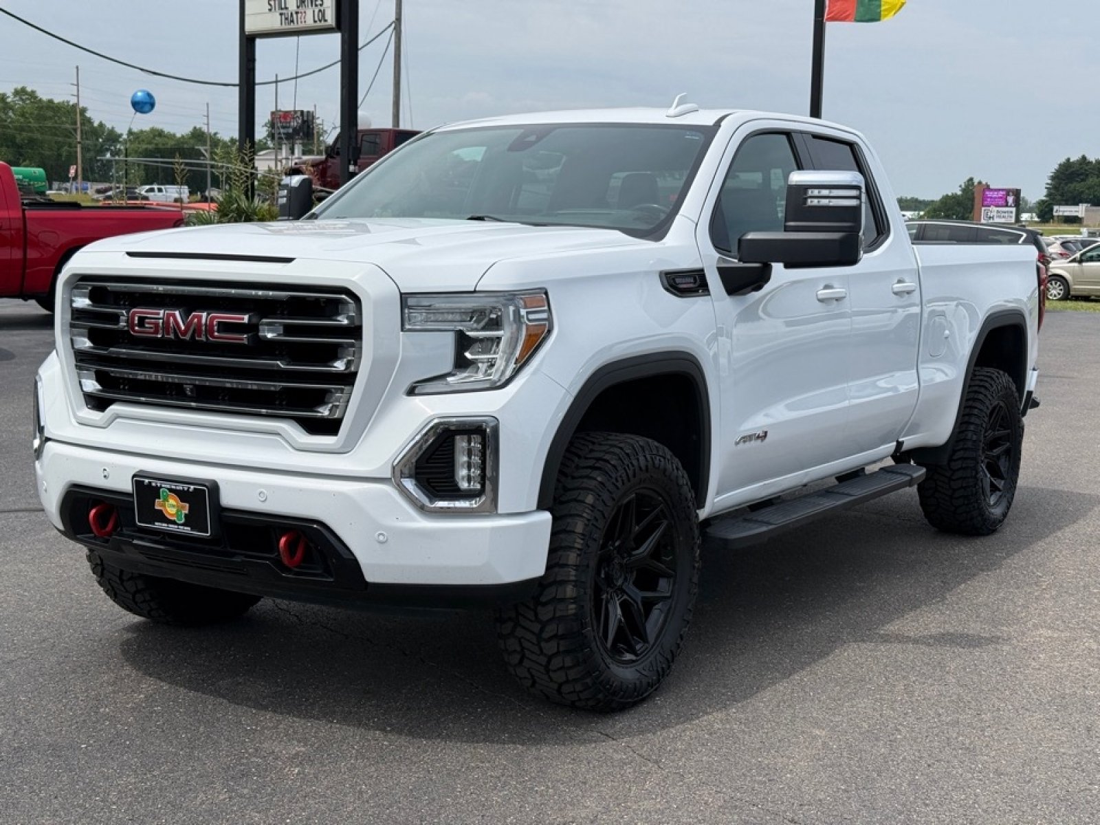 Used 2020 GMC Sierra 1500 AT4 w/ AT4 Premium Package AWD/4WD image 4