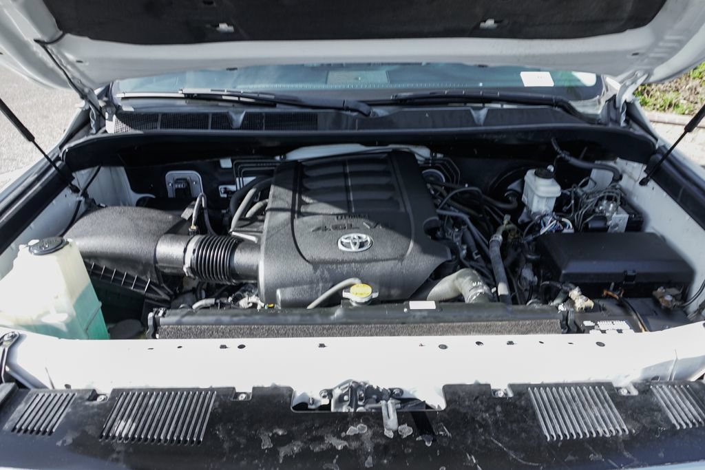 Used 2017 Toyota Tundra SR5 w/ SR5 Upgrade Package RWD image 10