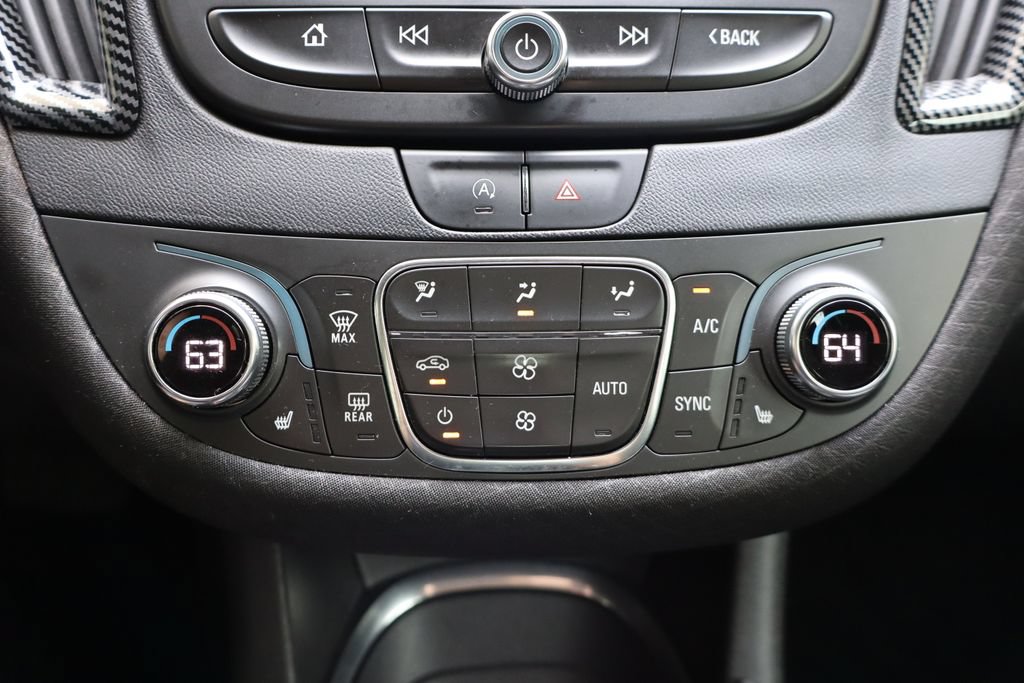 Used 2021 Chevrolet Malibu LT w/ Midnight Edition FWD image 10
