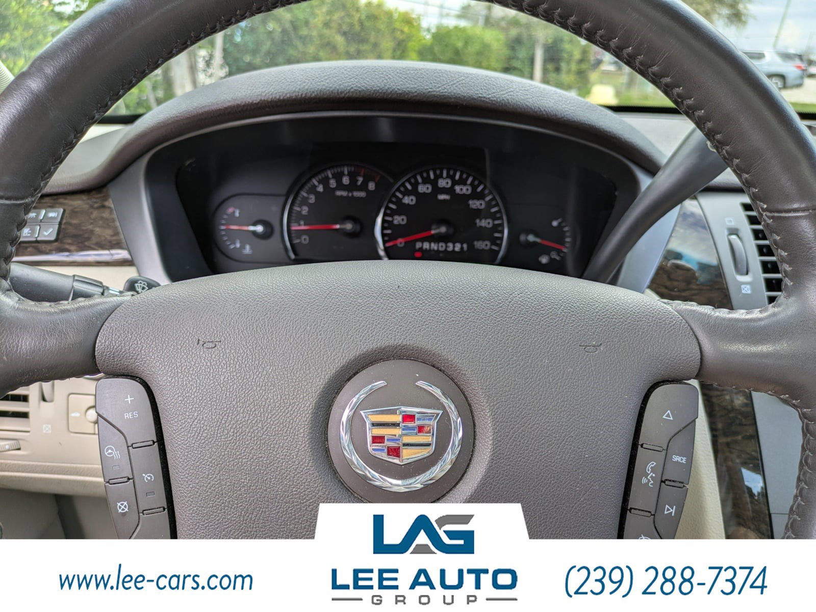 Used 2010 Cadillac DTS Luxury image 21