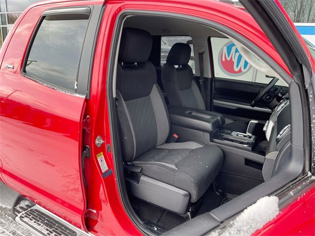 Used 2014 Toyota Tundra SR5 w/ SR5 Upgrade Package image 24