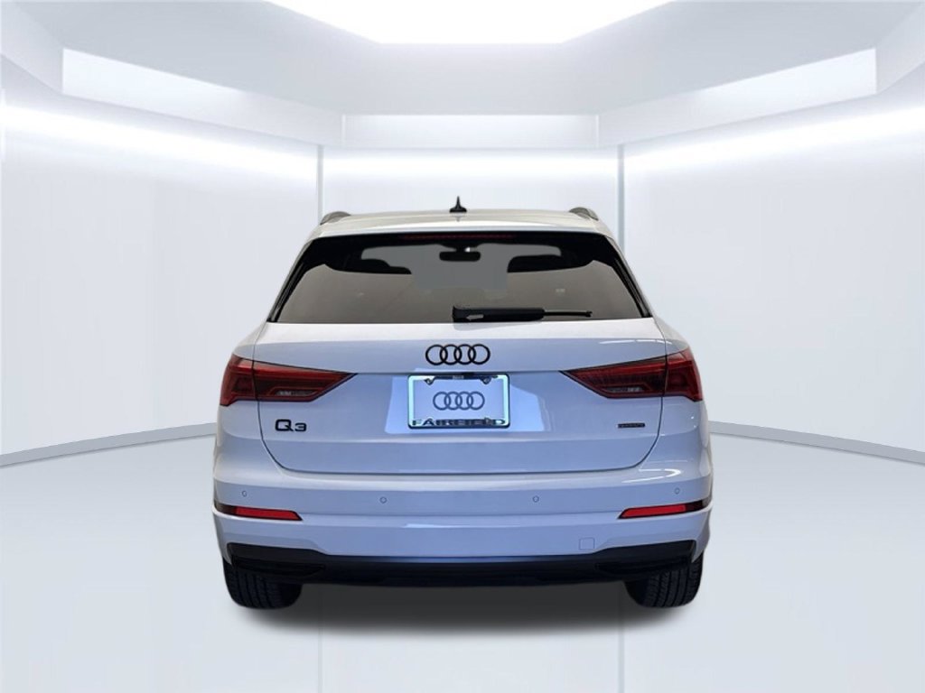 Used 2024 Audi Q3 2.0T Premium Plus w/ Premium Plus Package AWD/4WD image 8
