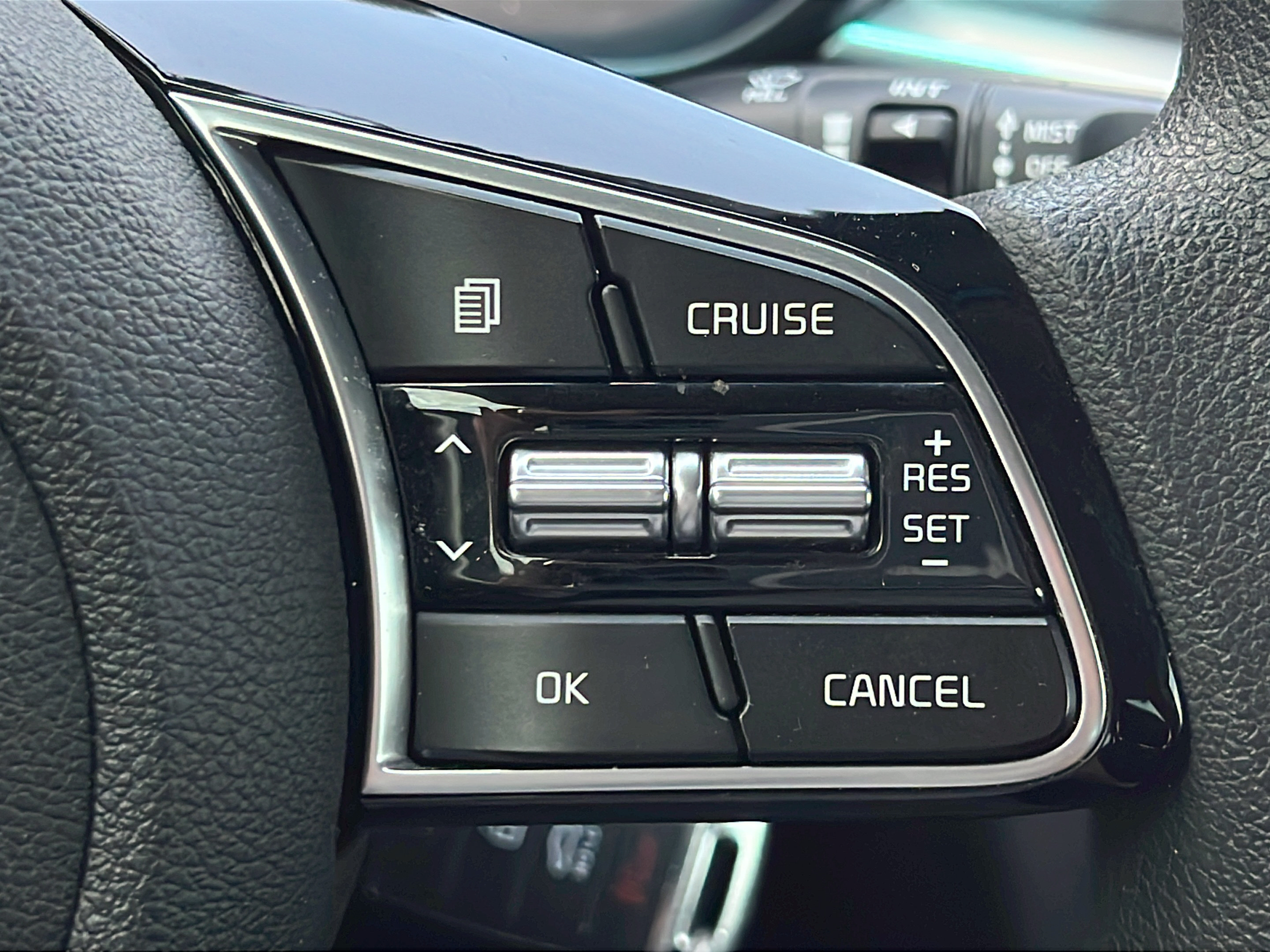 Used 2020 Kia Optima LX FWD image 18