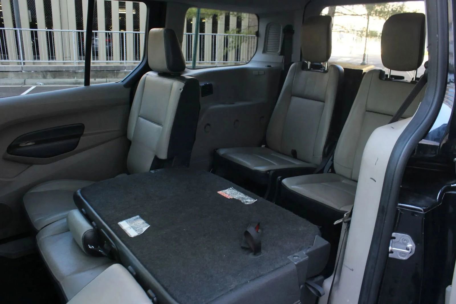 Used 2014 Ford Transit Connect Titanium FWD image 15