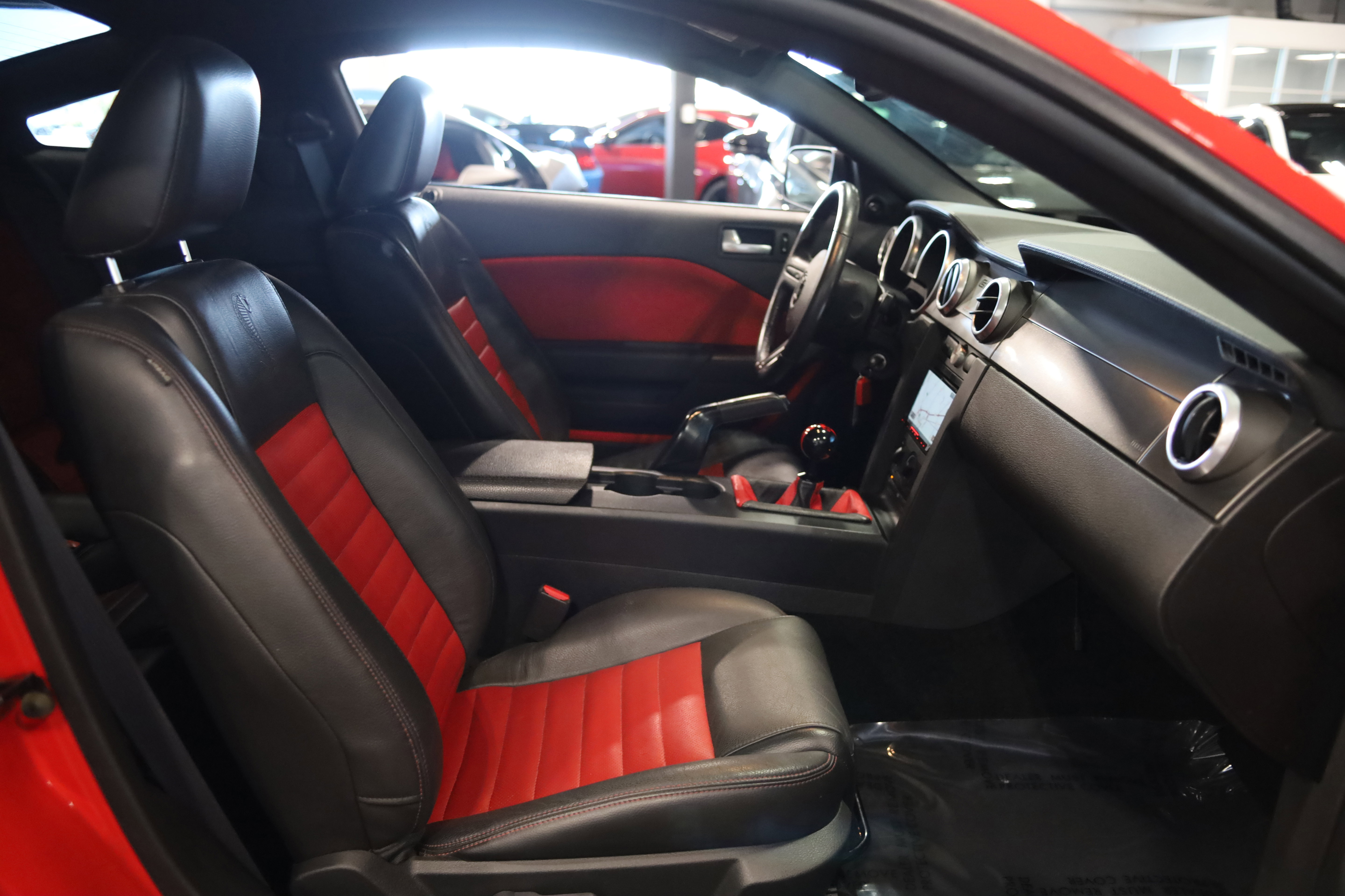Used 2007 Ford Mustang Shelby GT500 RWD image 32