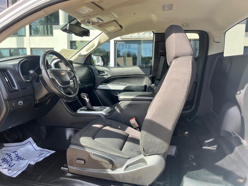 Used 2022 Chevrolet Colorado LT w/ Fleet Safety Package RWD image 9
