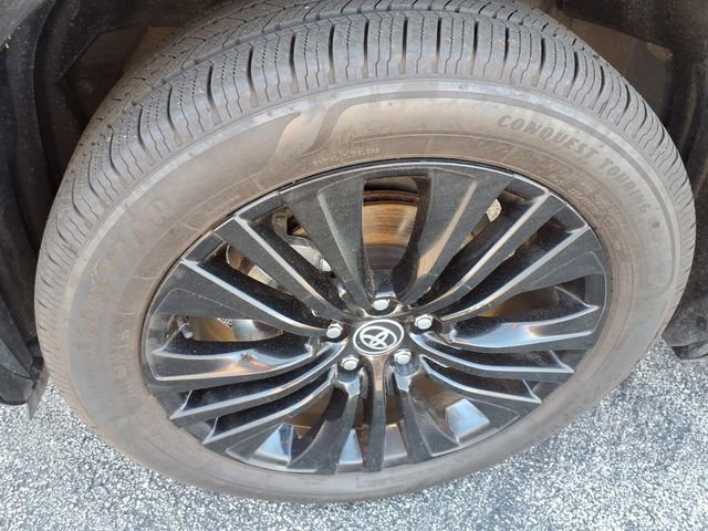 Certified 2024 Toyota Venza Nightshade AWD/4WD image 8