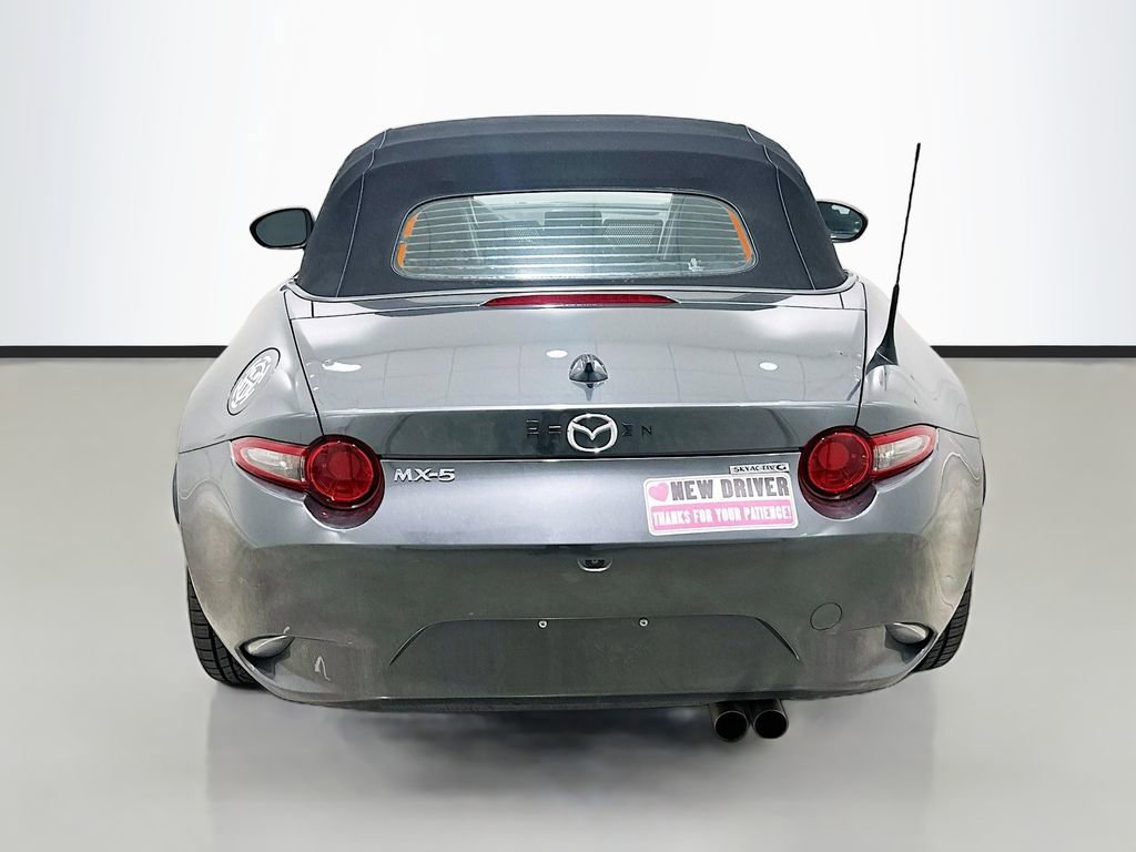 Used 2021 MAZDA MX-5 Miata Grand Touring RWD image 5