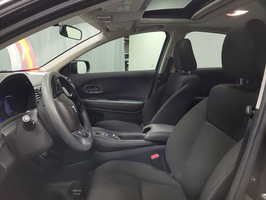 Used 2018 Honda HR-V EX image 12