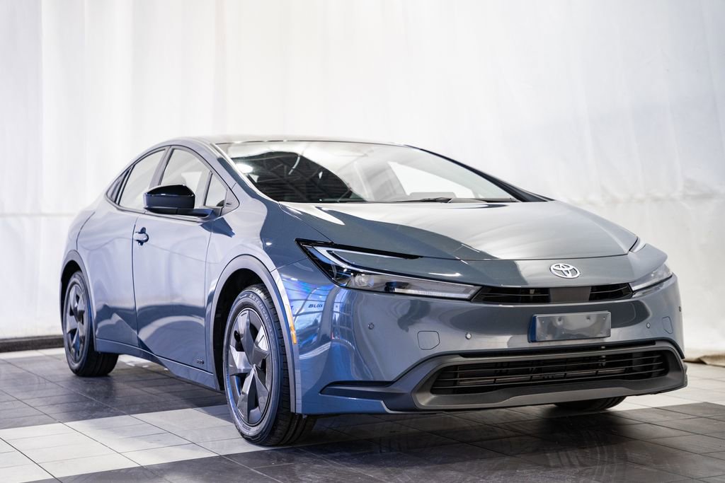 Used 2023 Toyota Prius LE