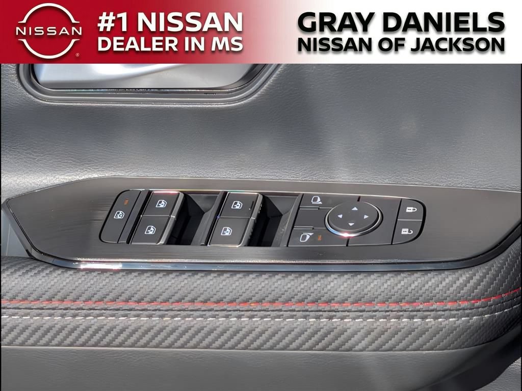 New 2026 Nissan Kicks SR w/ Cold Weather Package FWD image 18