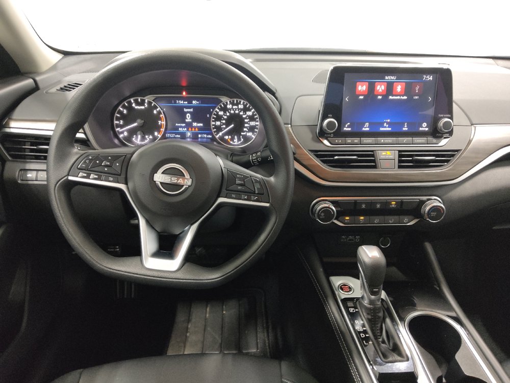 Used 2023 Nissan Altima 2.5 SV FWD image 22