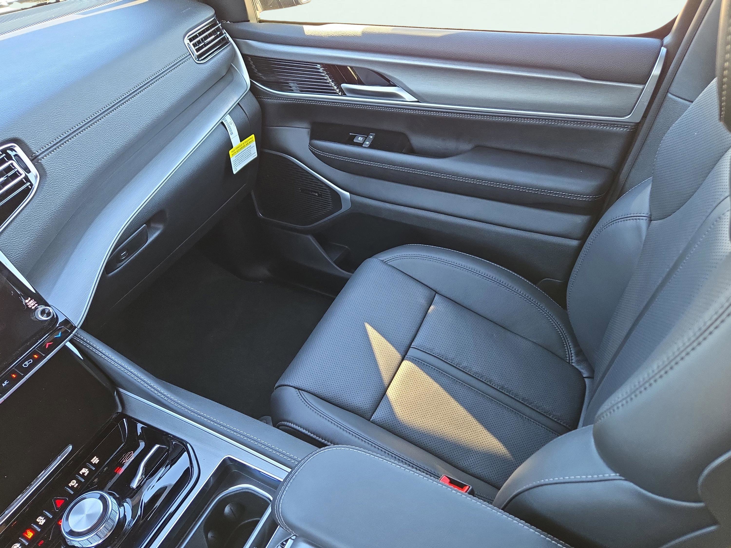 New 2025 Jeep Wagoneer Series II image 22