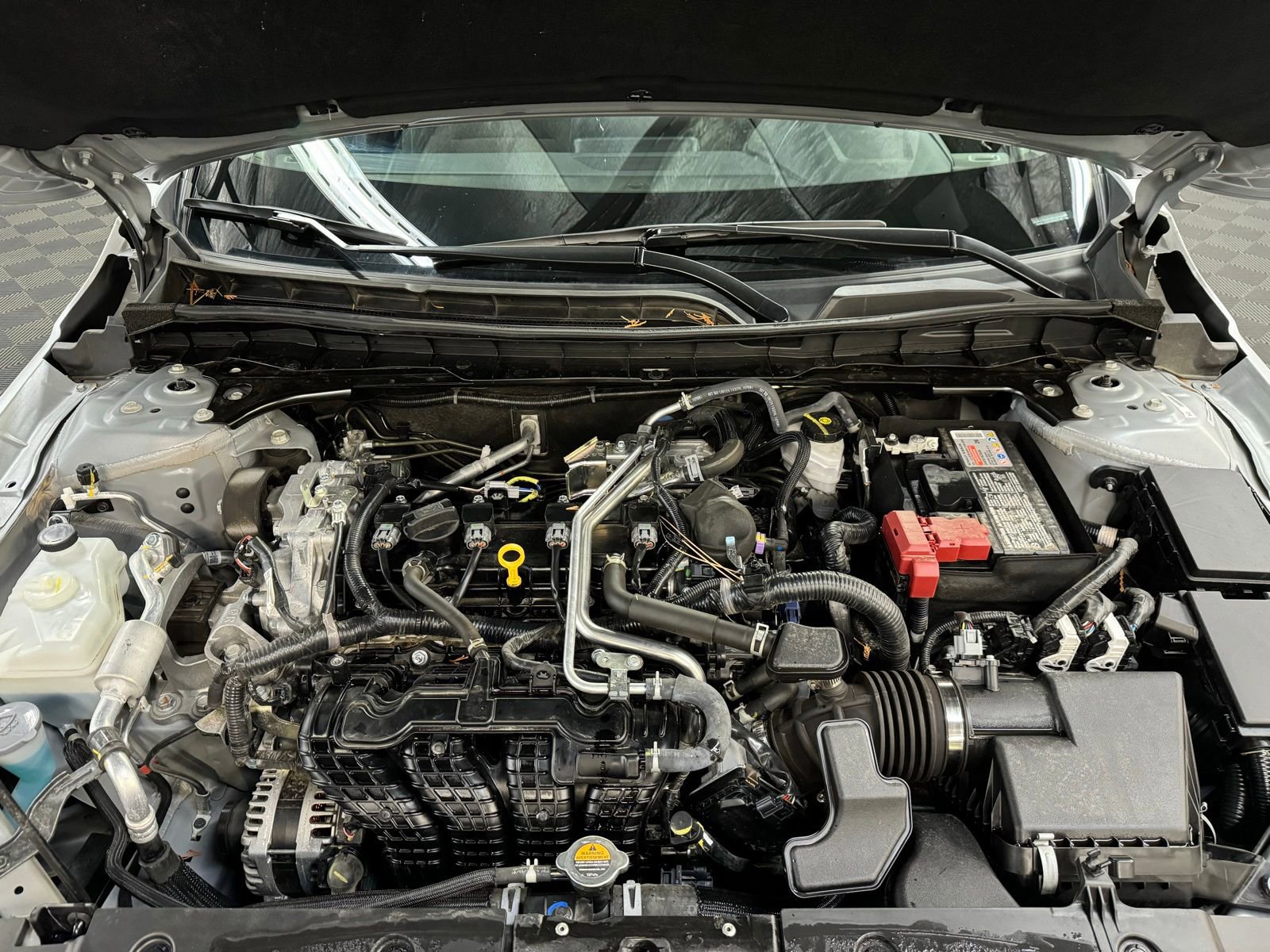 Used 2024 Nissan Altima 2.5 SV image 11