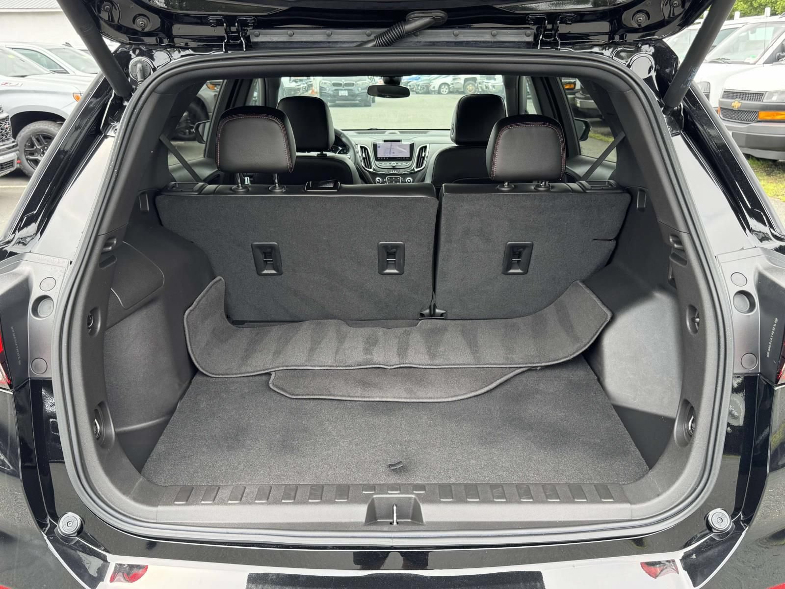 Certified 2023 Chevrolet Equinox RS w/ RS Leather Package AWD/4WD image 24