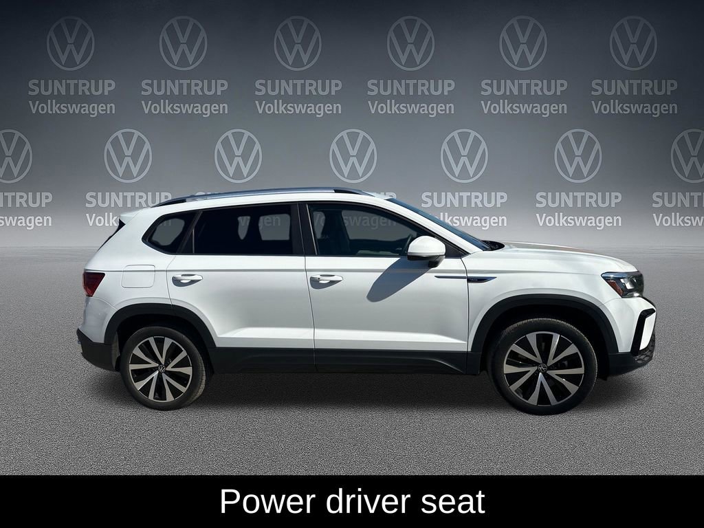 Used 2023 Volkswagen Taos SE FWD image 8