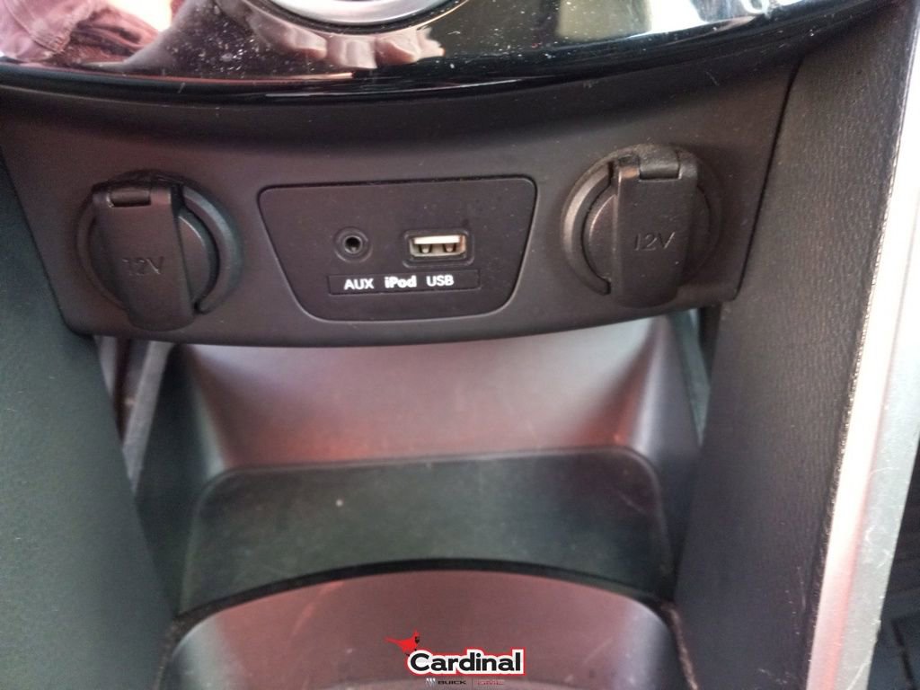 Used 2017 Hyundai Elantra GT image 29