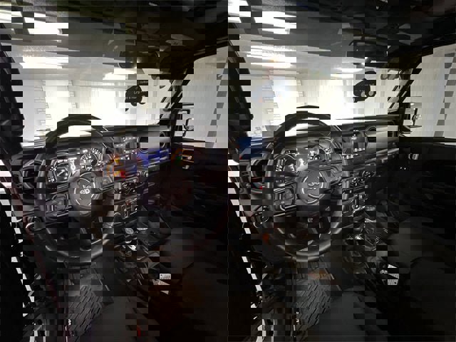 Used 2021 Jeep Wrangler Sport image 19