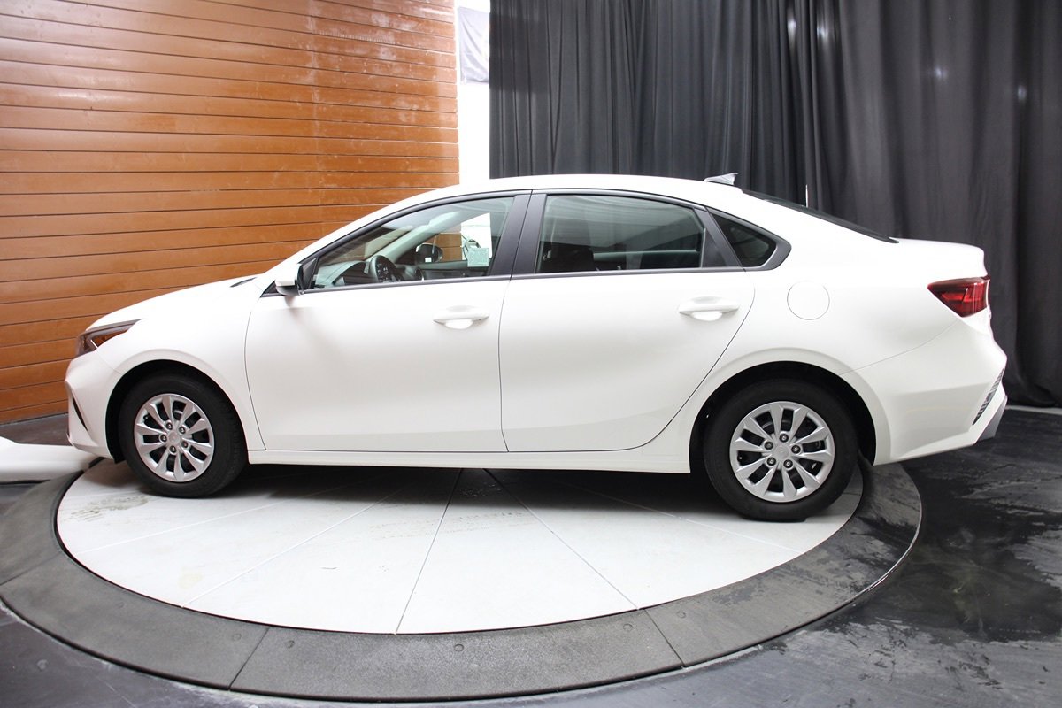 Used 2023 Kia Forte LX FWD image 10