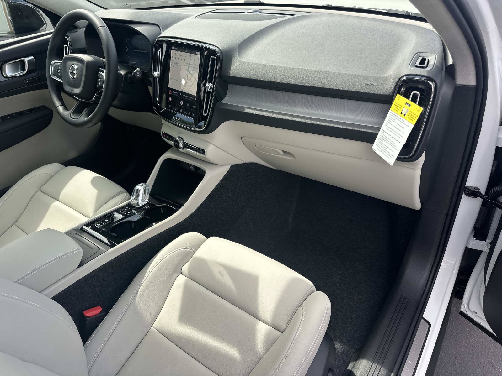 New 2026 Volvo XC40 B5 Plus w/ Protection Package Premier AWD/4WD image 21
