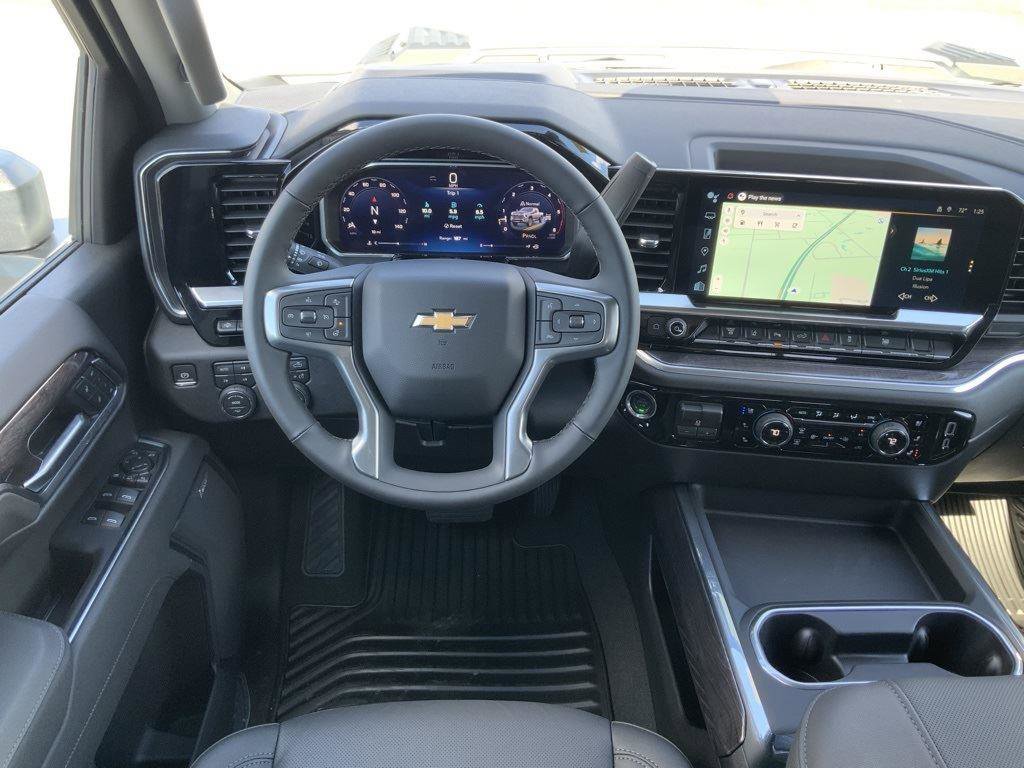 New 2026 Chevrolet Silverado 3500 LTZ w/ LTZ Premium Package image 32