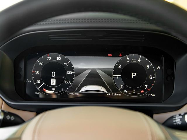 New 2025 Land Rover Discovery Metropolitan Edition AWD/4WD image 17