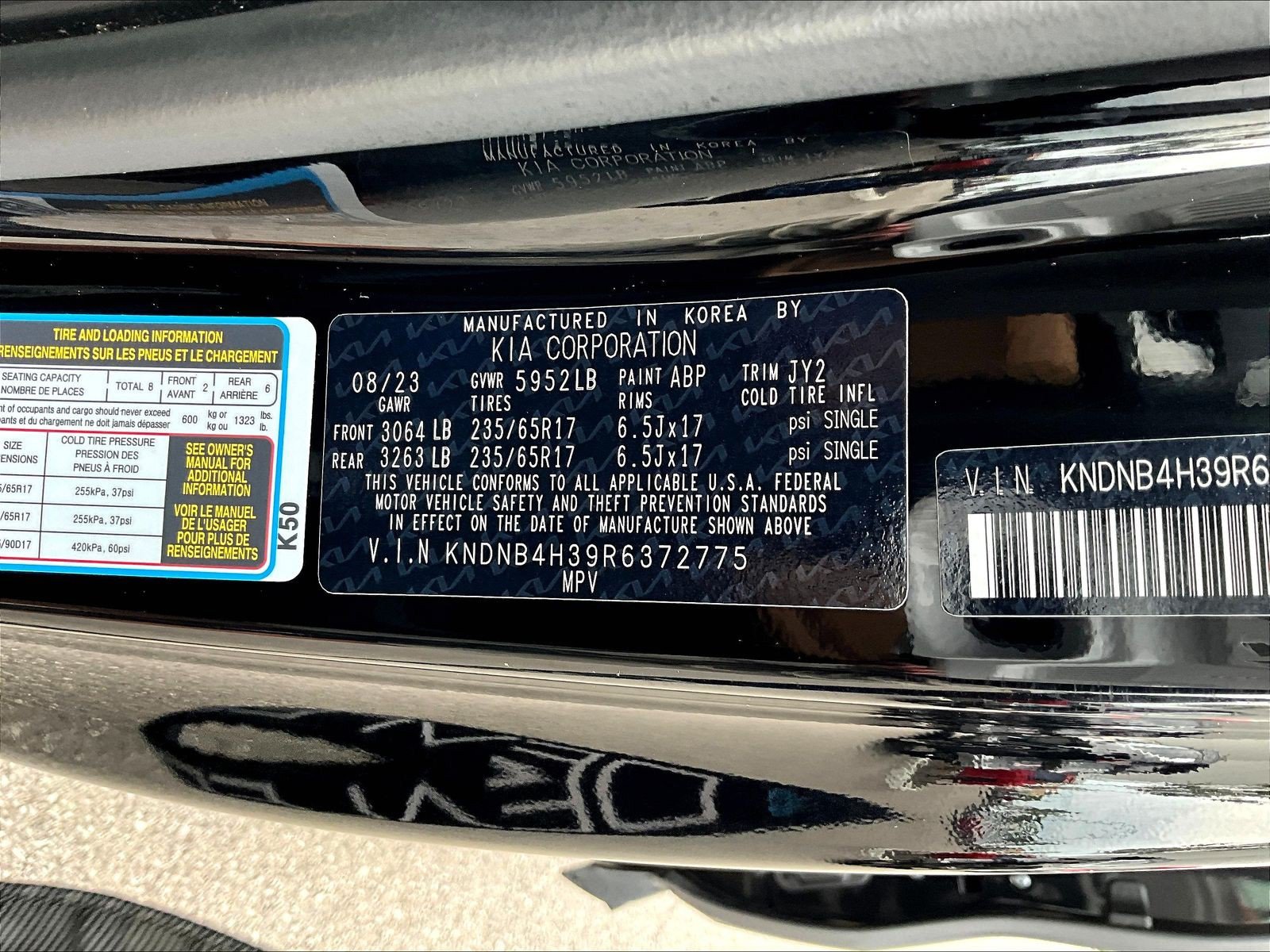 Used 2024 Kia Carnival LX FWD image 19