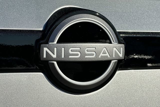 New 2025 Nissan Pathfinder S image 16