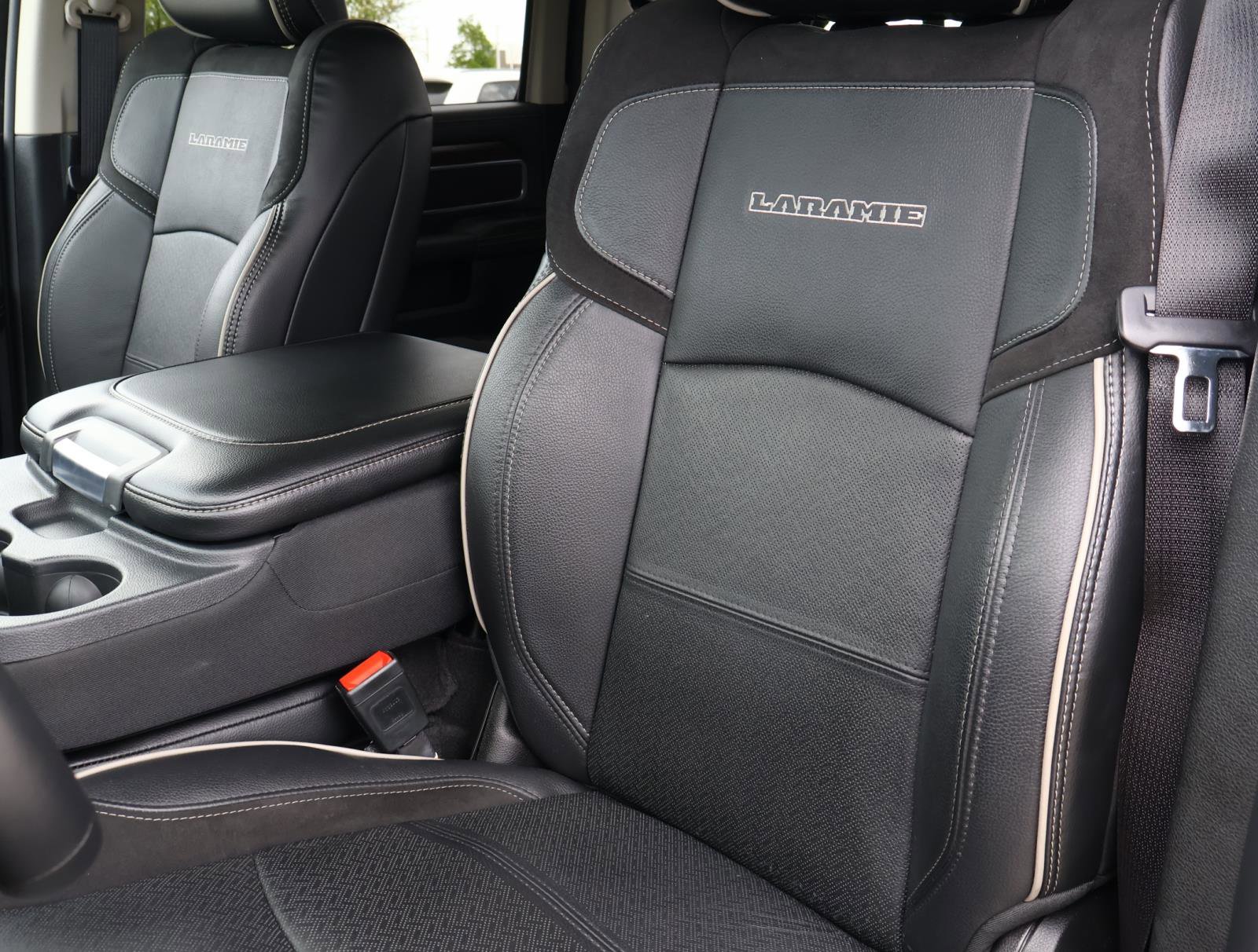 Used 2024 RAM 2500 Laramie image 16