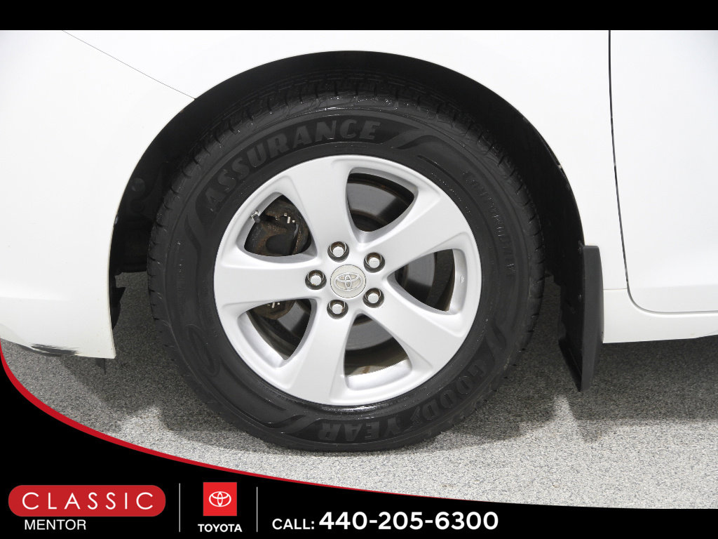 Used 2012 Toyota Sienna LE w/ Towing Pkg image 21