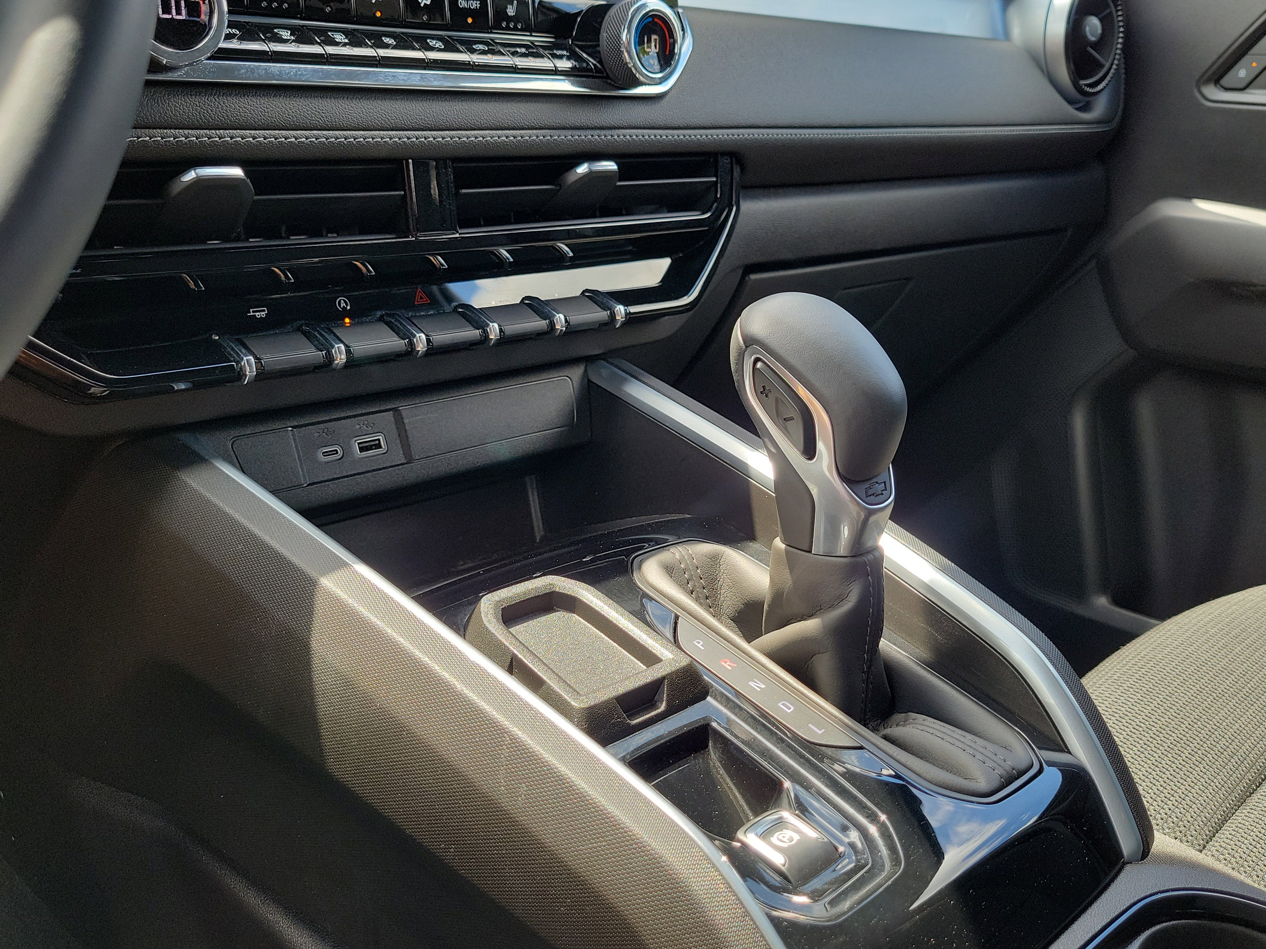 Used 2023 Chevrolet Colorado LT w/ LT Convenience Package II image 28