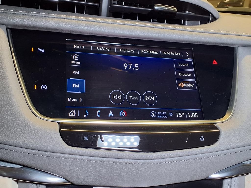Certified 2023 Cadillac XT5 Premium Luxury FWD image 4