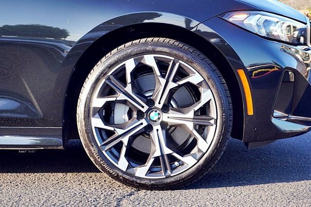Used 2025 BMW 330i xDrive Sedan w/ Convenience Package image 8