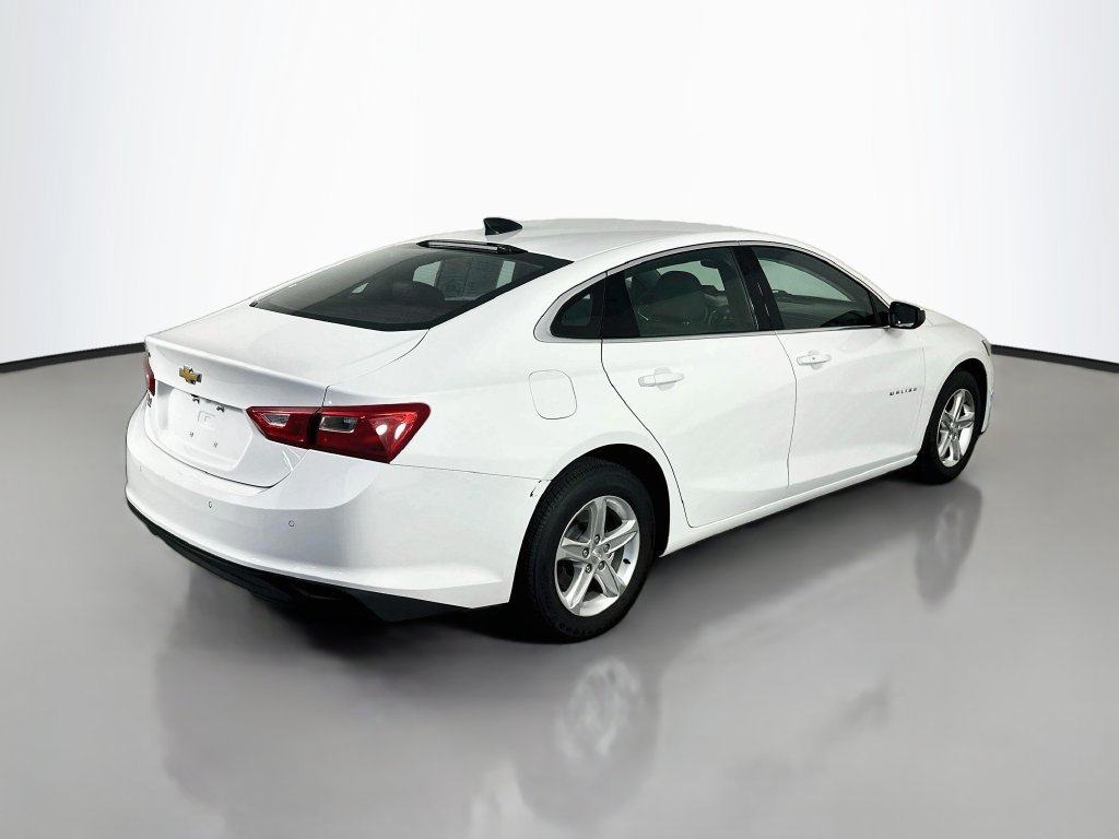 Used 2023 Chevrolet Malibu LS w/ Driver Confidence Package FWD image 7