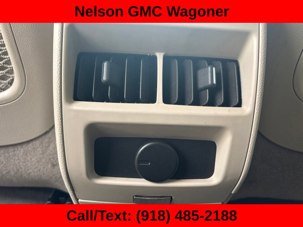 Used 2014 Cadillac SRX Performance AWD/4WD image 29