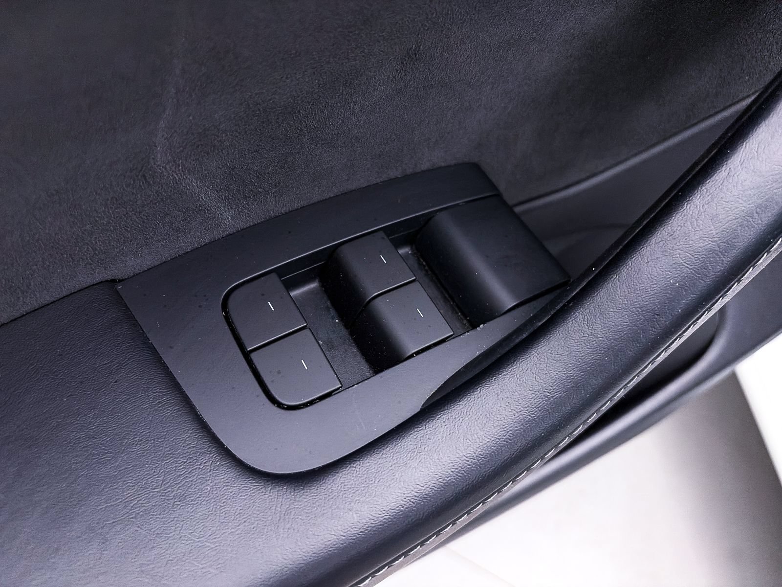 Used 2021 Tesla Model 3 Standard Range Plus RWD image 17