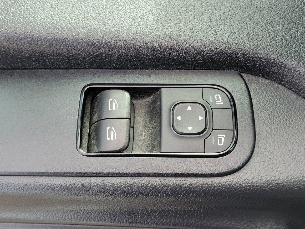 Used 2023 Mercedes-Benz Sprinter 1500 image 20