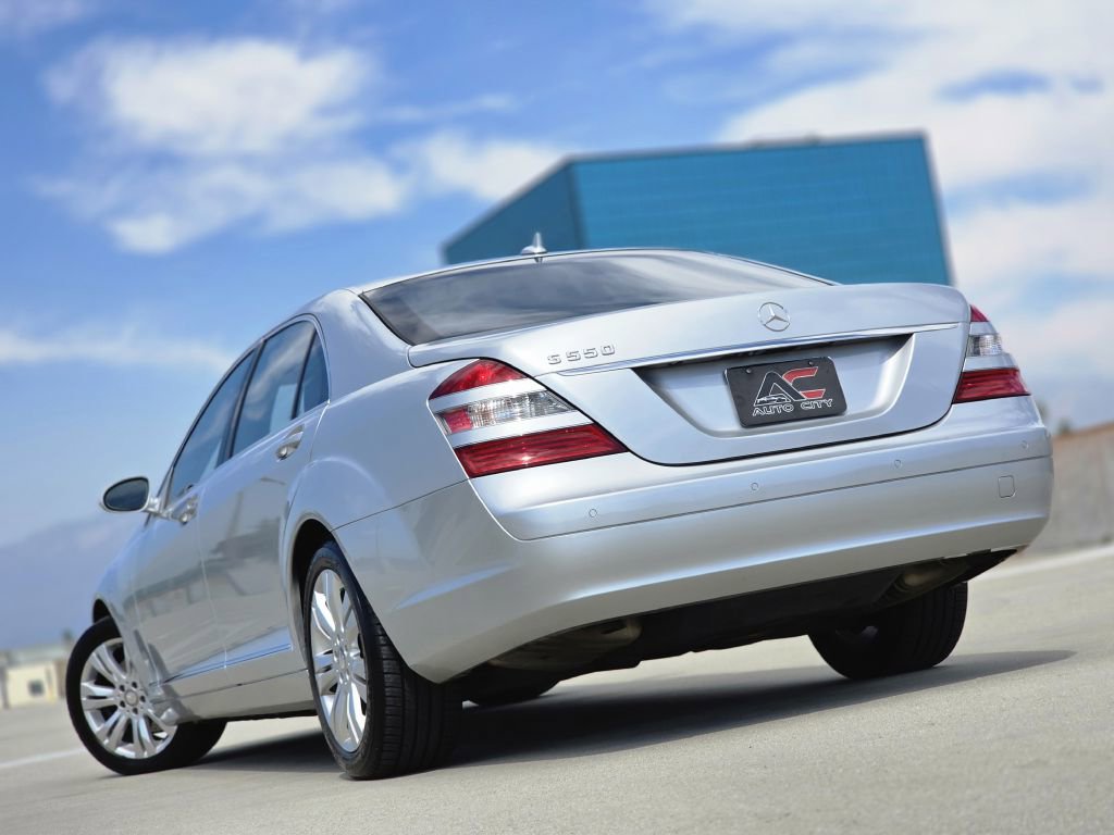 Used 2009 Mercedes-Benz S 550 image 2